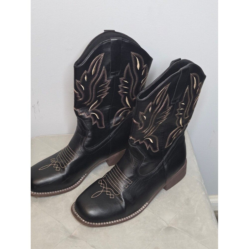 Amazon Classic Black Western Boots - Women's Square Toe Cowboy Boot, 10.5